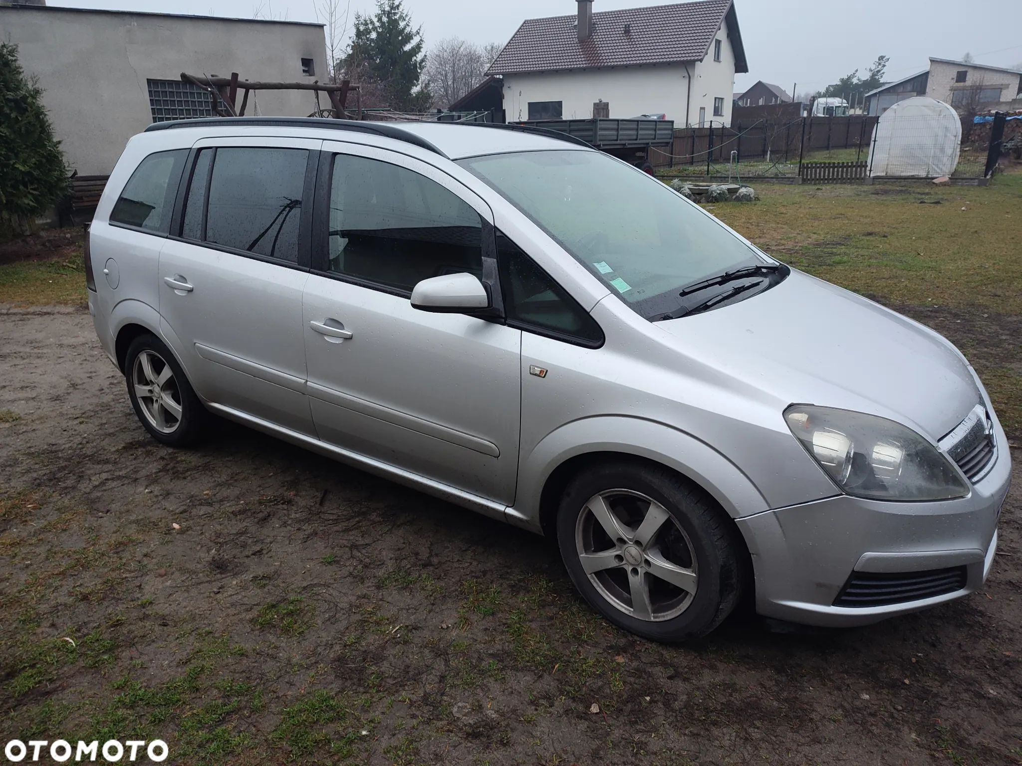Opel Zafira - 1