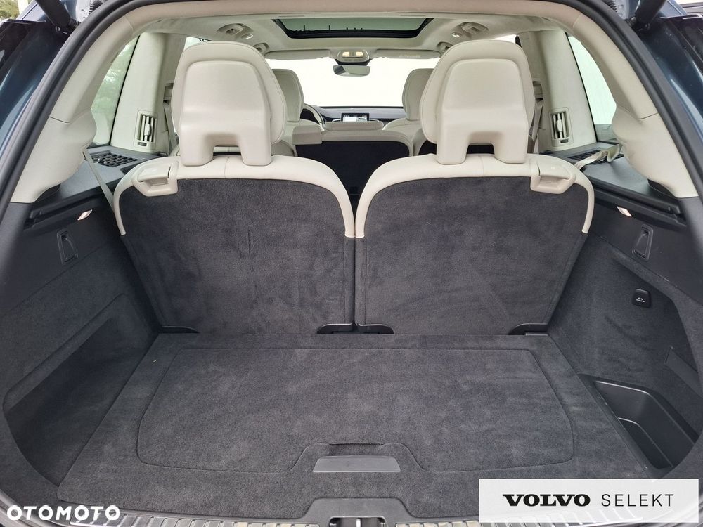 Volvo XC 90 - 38
