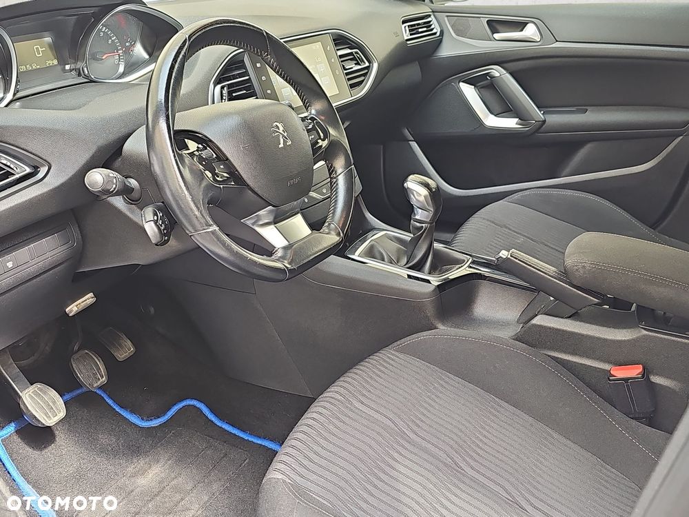 Peugeot 308 - 11