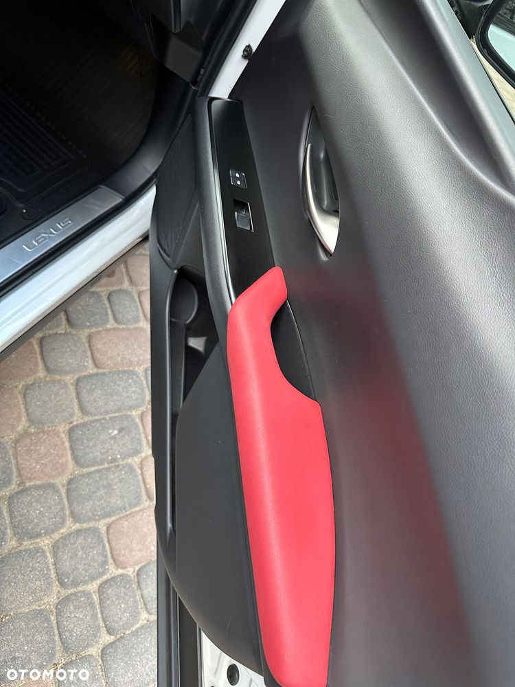 Lexus UX 250h Prestige 2WD - 40