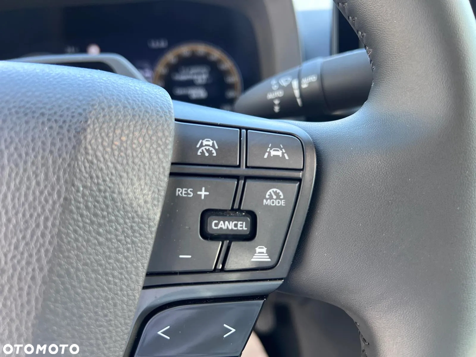 Toyota C-HR 2.0 PHEV Dynamic Force Executive - 15