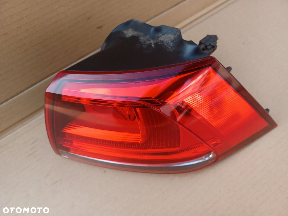 LAMPA TYLNA PRAWA VW GOLF VII HB 5G0945096M - 6