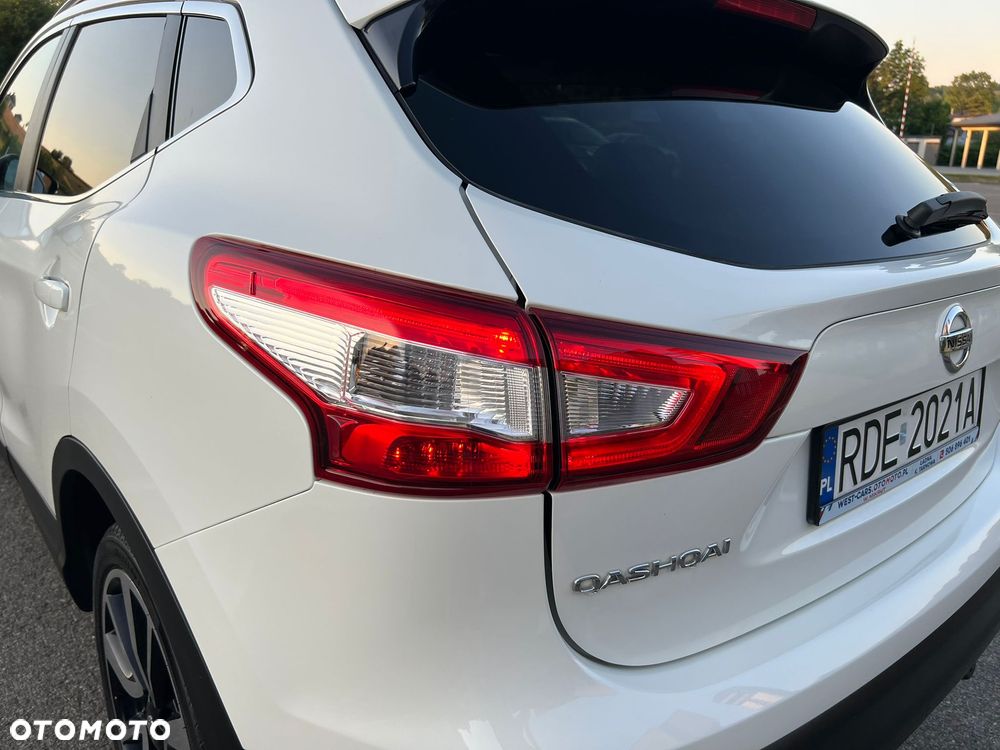 Nissan Qashqai 1.6 DCi Xtronic ACENTA - 12