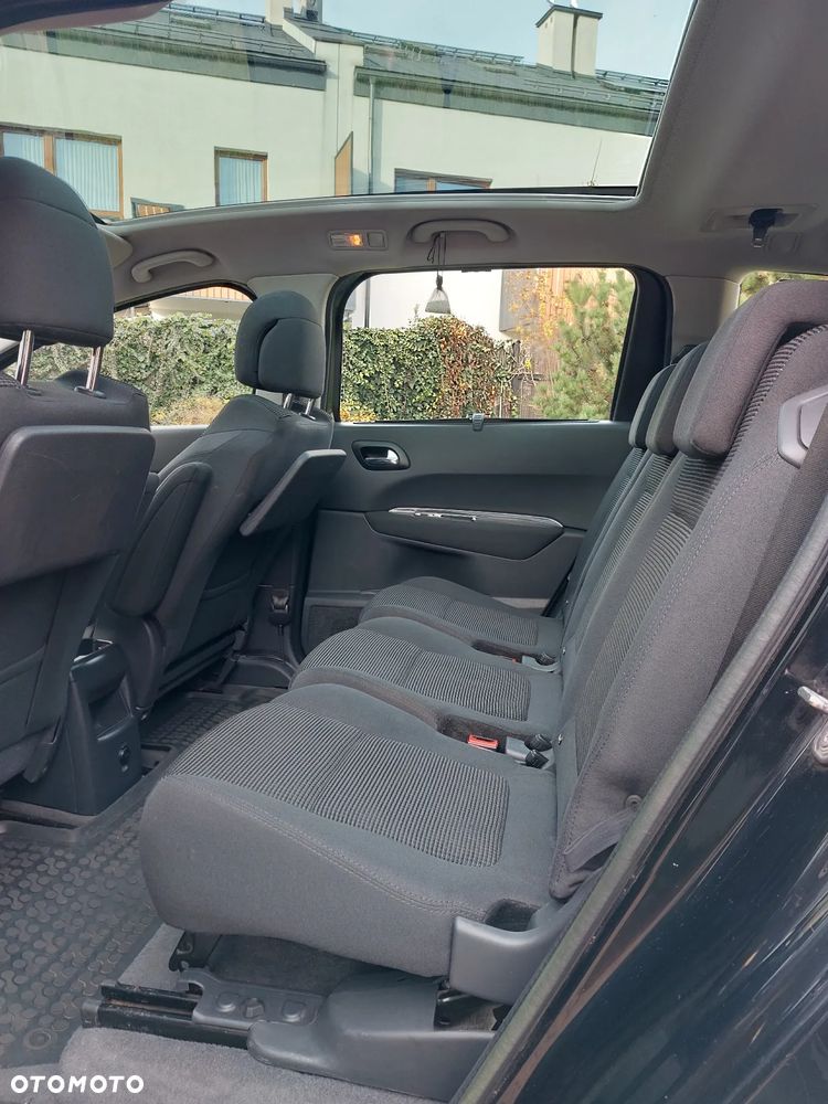 Peugeot 5008 - 16