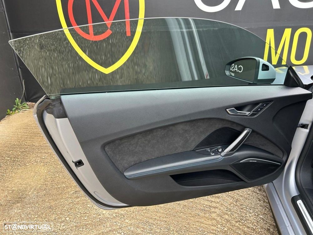 Audi TT RS Coupé - 14