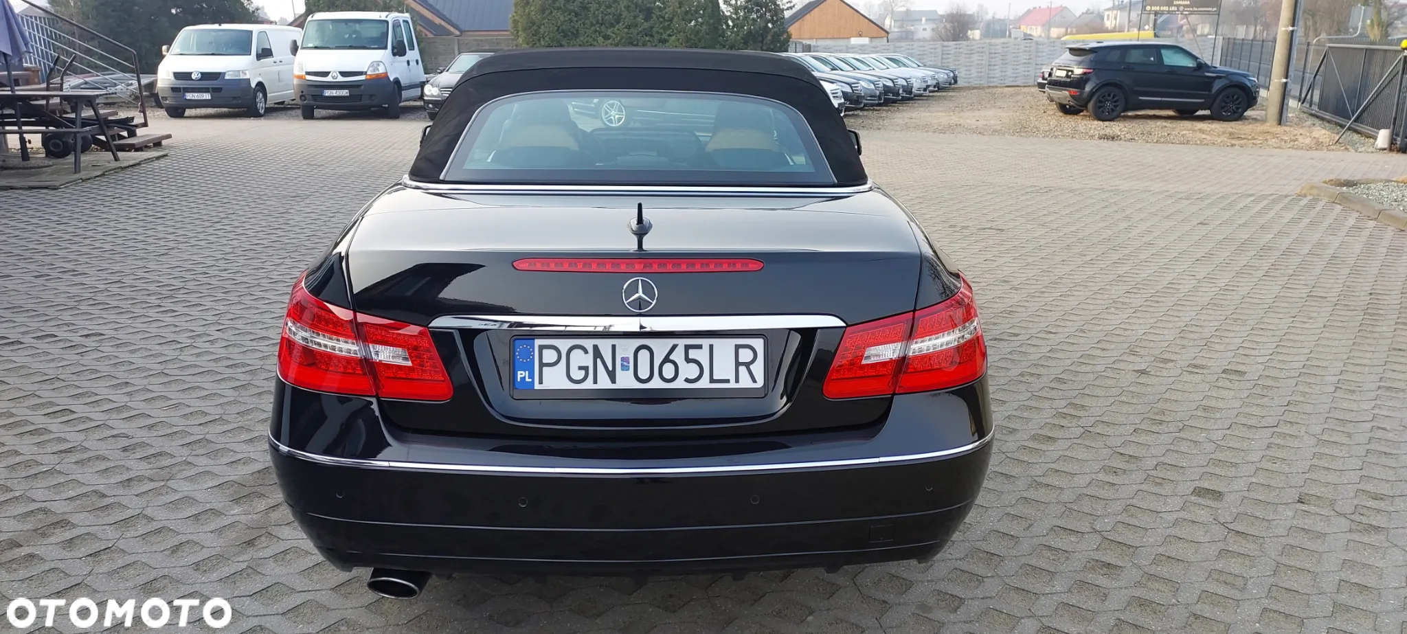 Mercedes-Benz Klasa E 200 CGI Cabrio BlueEFFICIENCY Automatik Avantgarde - 20