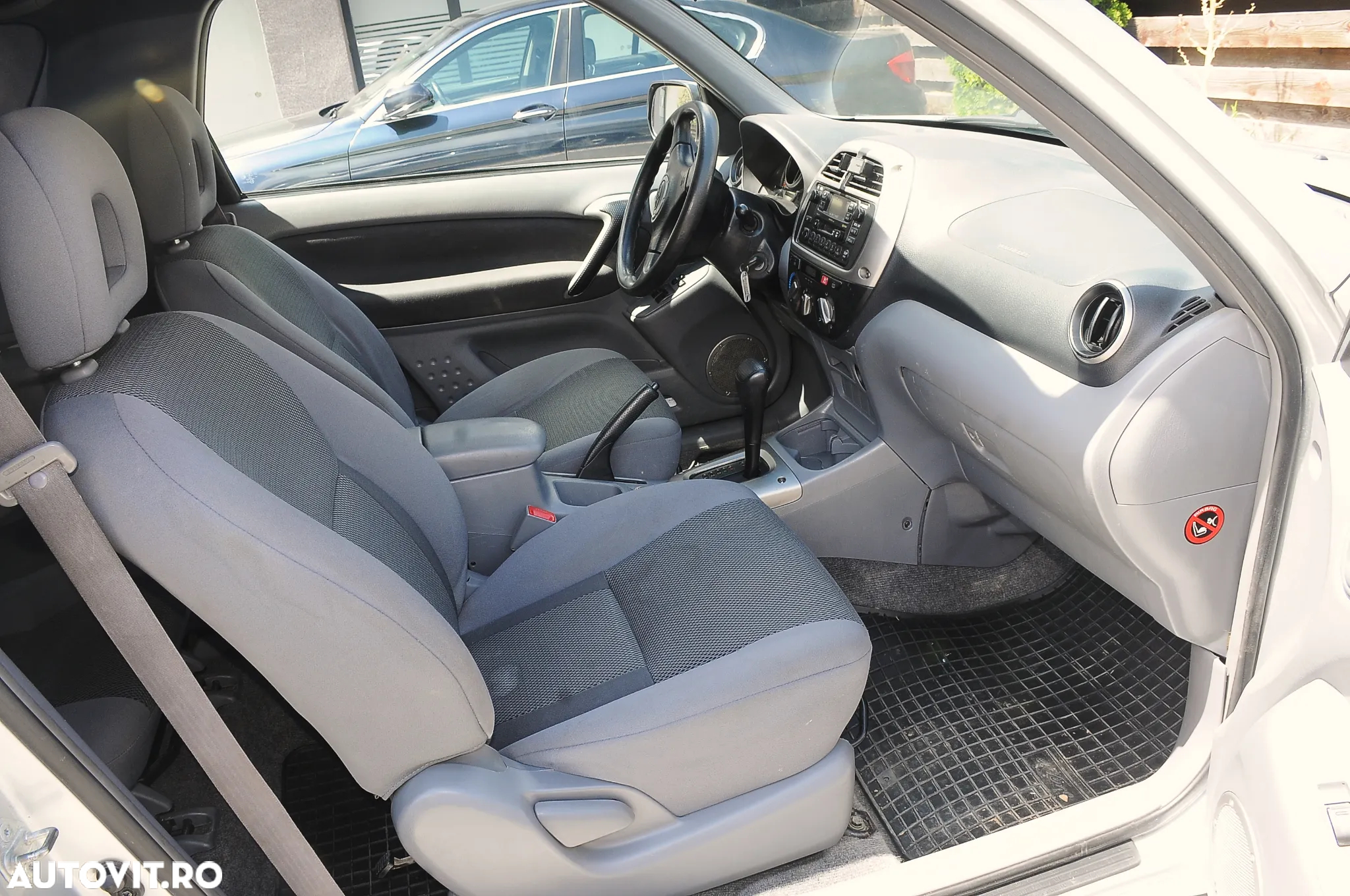 Toyota RAV4 2.0 Aut Sol - 11