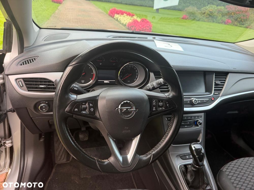 Opel Astra - 8