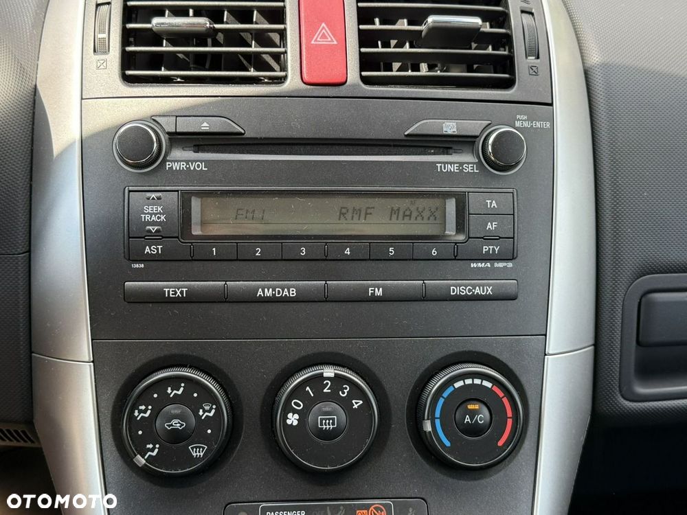 Toyota Auris 1.6 Active - 24