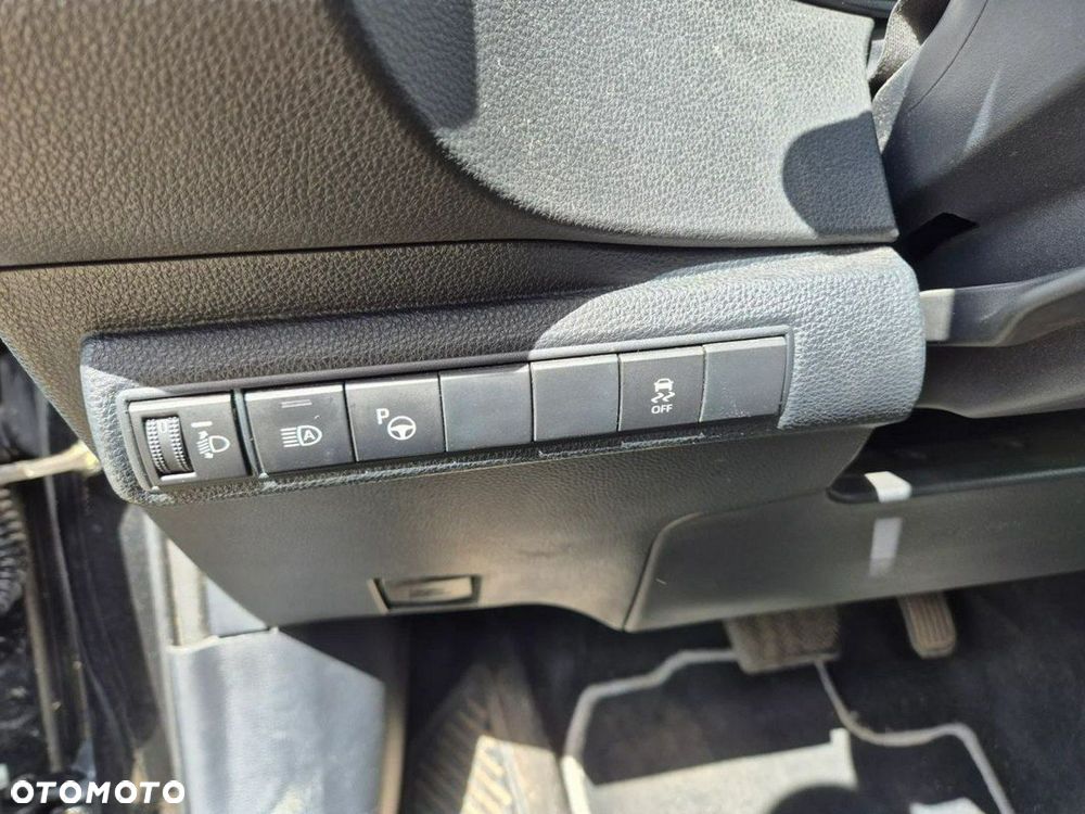Toyota Corolla - 13