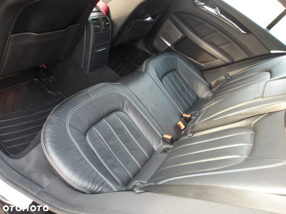 Mercedes-Benz CLS - 23