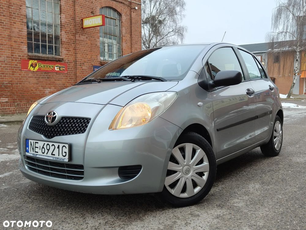 Toyota Yaris 1.3 Luna A/C - 1