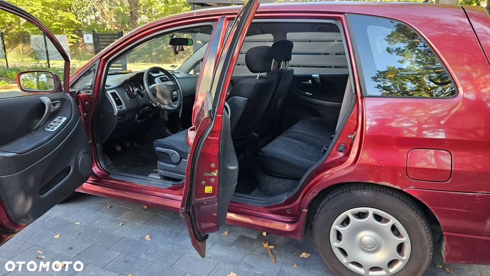 Suzuki Liana - 7