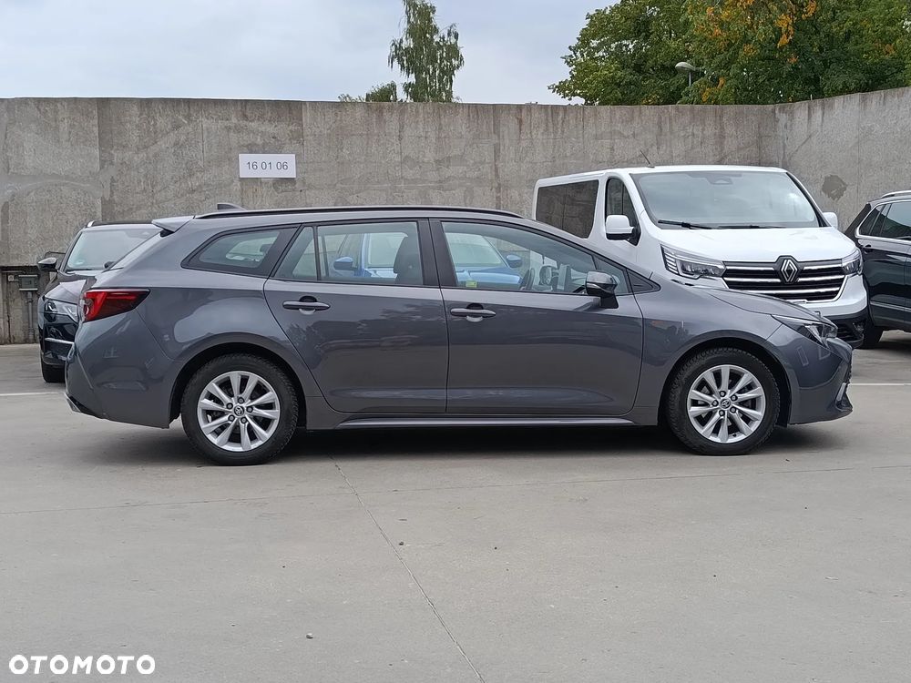Toyota Corolla - 4