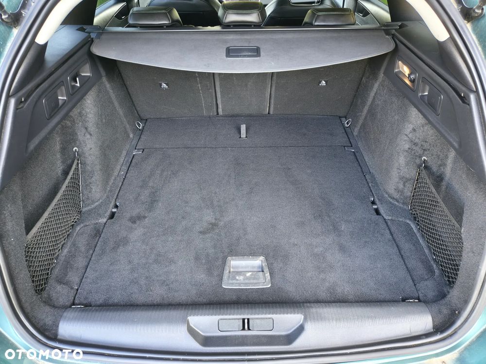 Peugeot 308 1.2 PureTech Allure S&S - 11