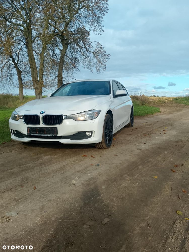 BMW Seria 3 318d - 2
