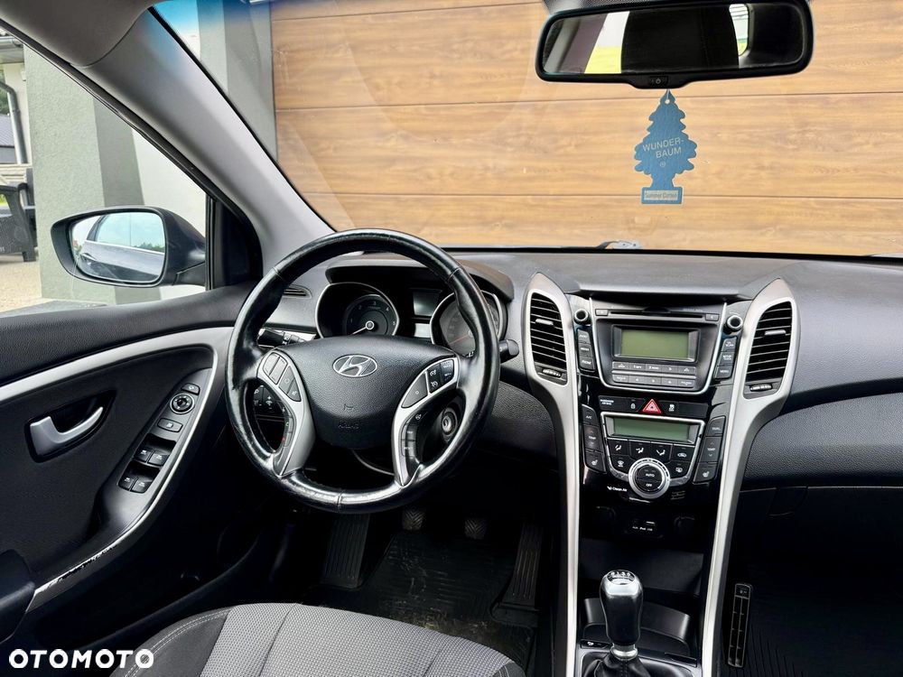 Hyundai i30 i30cw 1.6 CRDi Intro Edition - 15