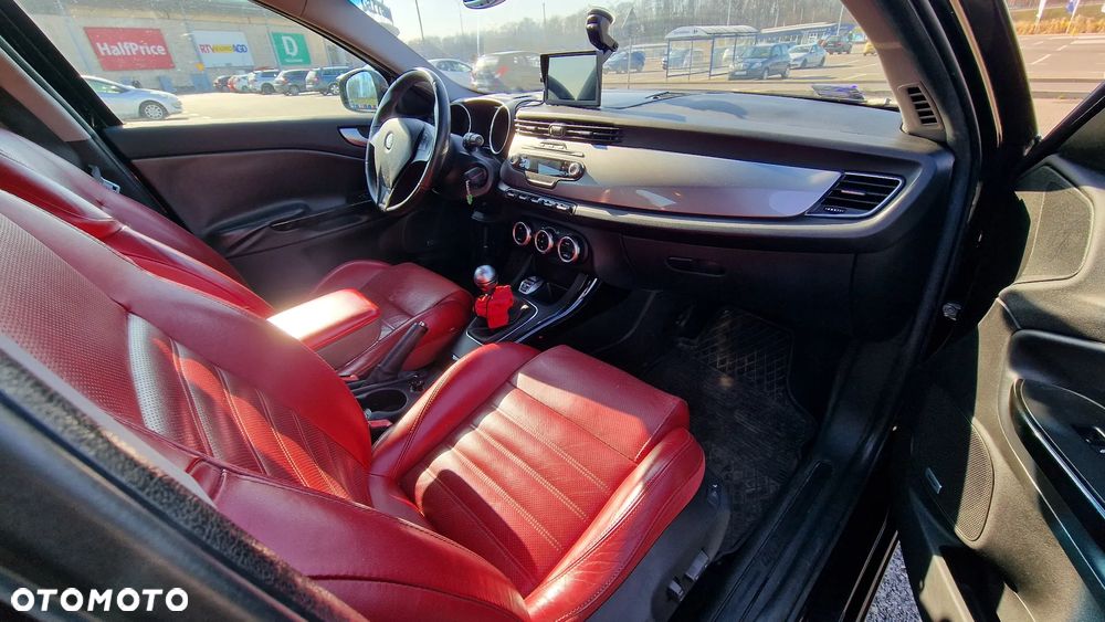 Alfa Romeo Giulietta - 8