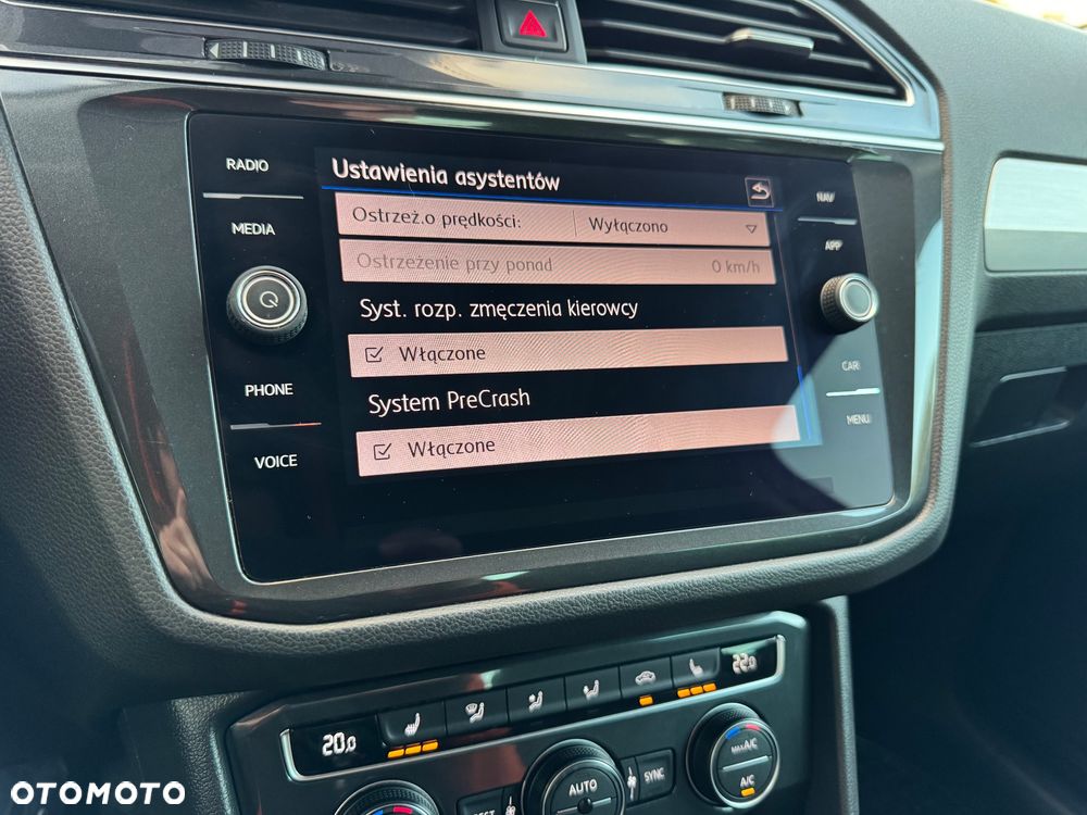 Volkswagen Tiguan 2.0 TDI Perfectline R-Style - 35