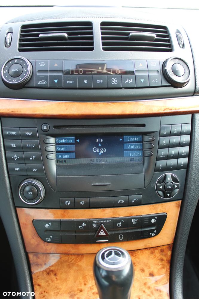 Mercedes-Benz Klasa E - 12