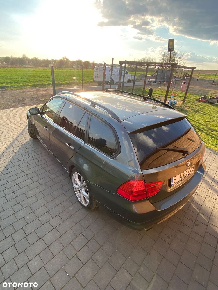 BMW Seria 3 318i - 5
