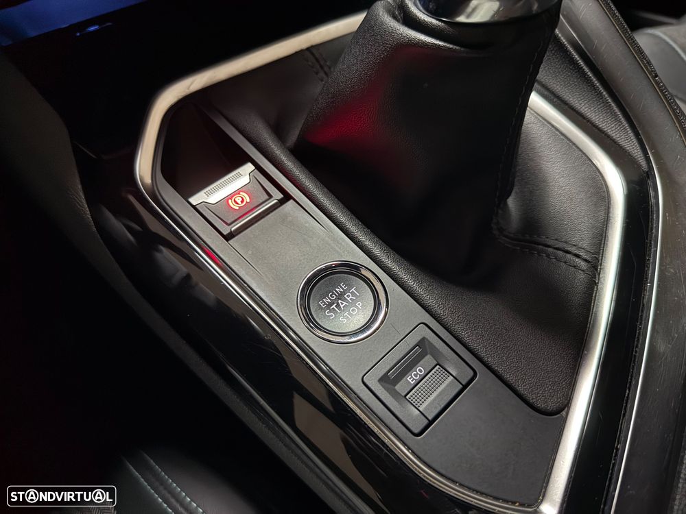 Peugeot 3008 PureTech 130 Stop & Start GPF Allure - 27