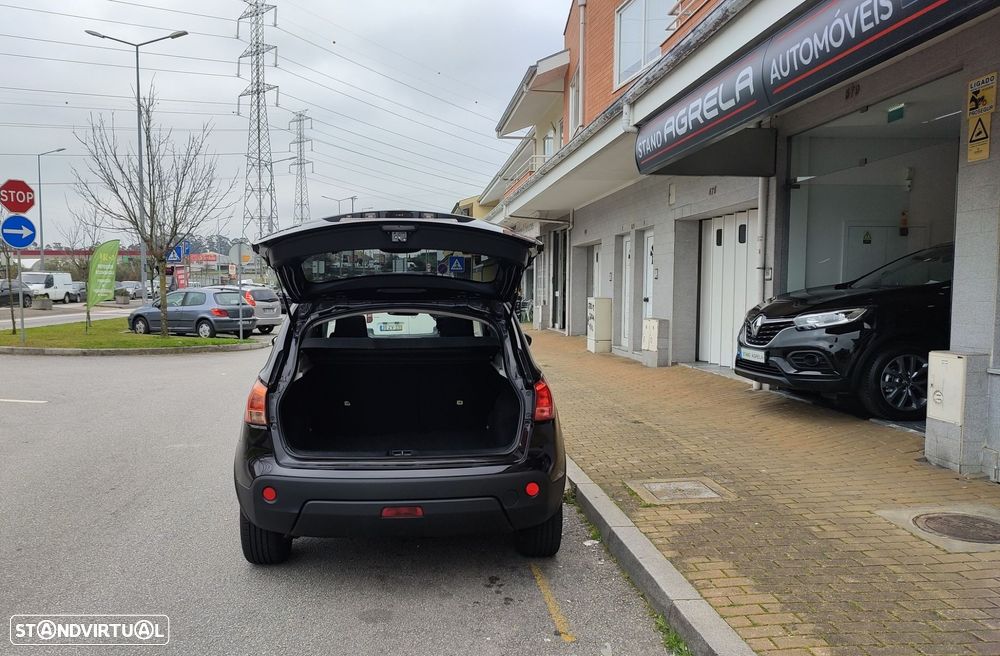 Nissan Qashqai 1.5 dCi Tekna Premium 18 - 10