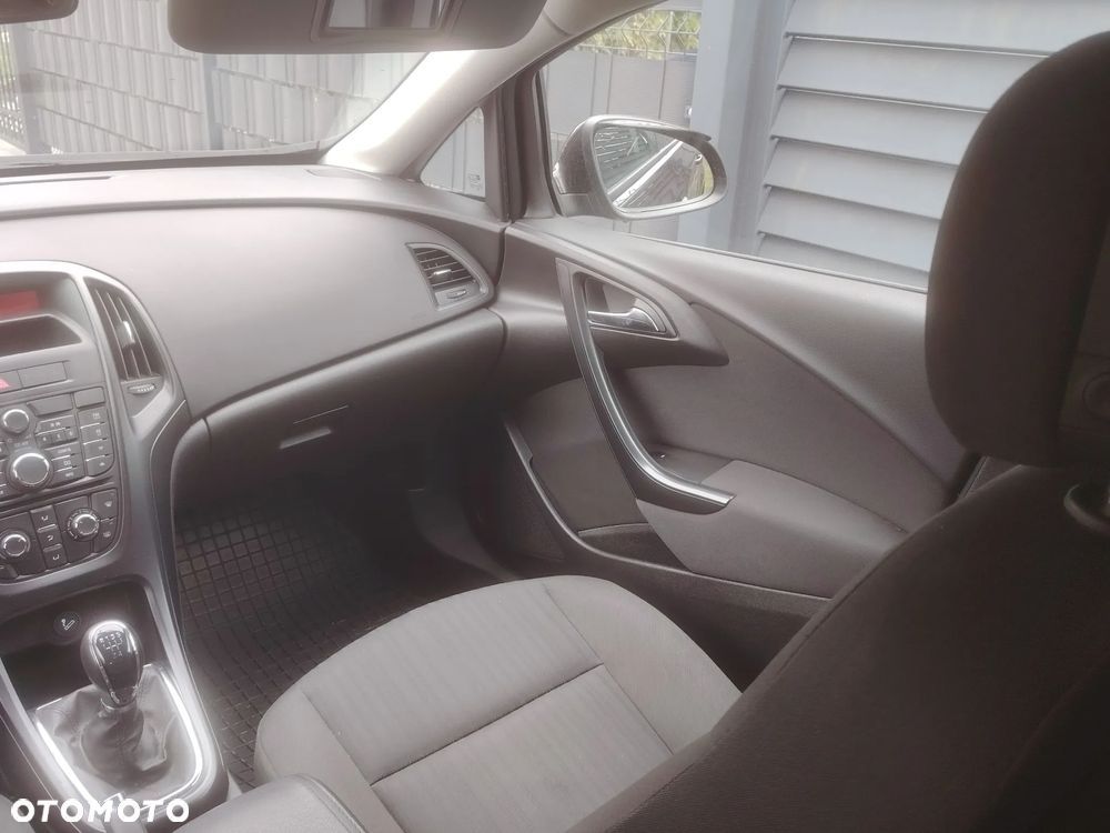 Opel Astra 1.4 Essentia - 8