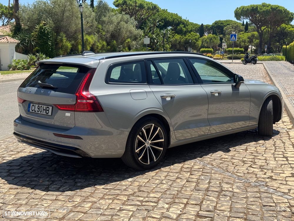 Volvo V60 2.0 T6 AWD TE Plus Dark - 2