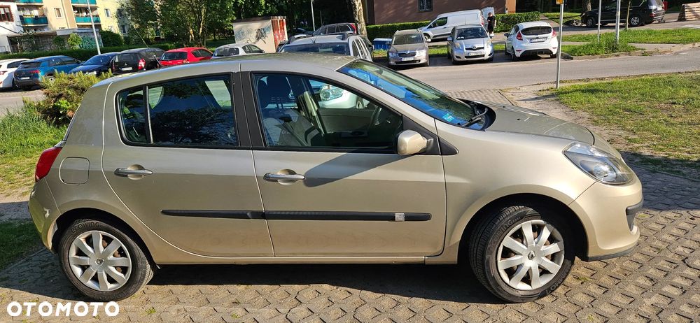 Renault Clio 1.6 16V Expression - 28