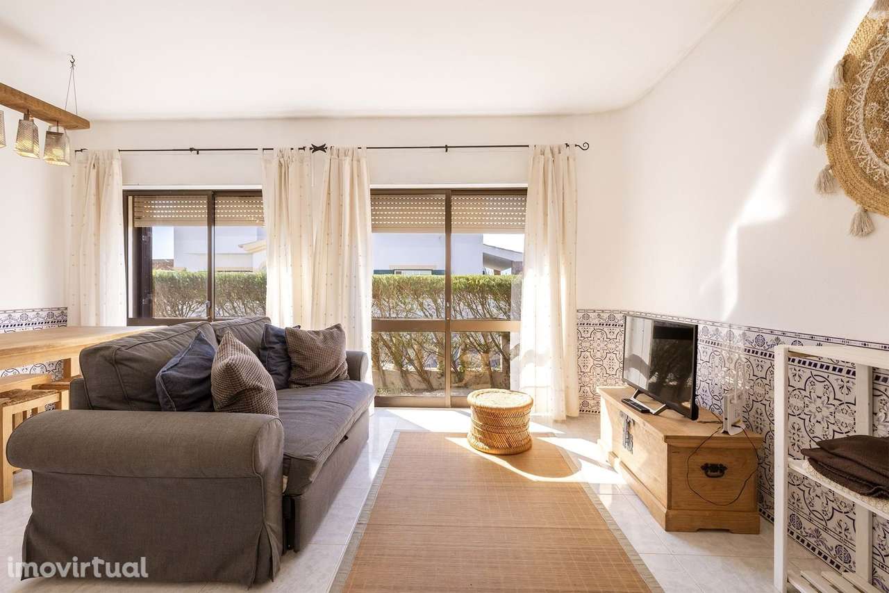 CHARMOSA MORADIA TÉRREA NO CENTRO DA CARRAPATEIRA, ALJEZUR - Grande imagem: 4/25