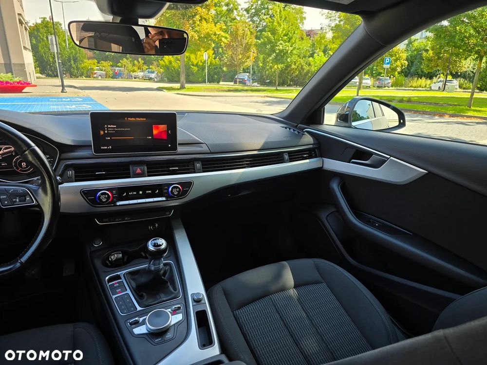 Audi A4 Avant 2.0 TDI design - 12