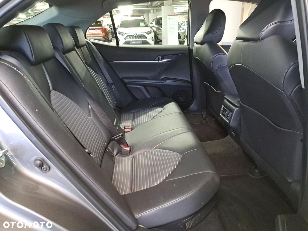 Toyota Camry 2.5 Hybrid Prestige CVT - 15