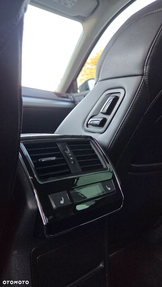 Skoda Superb 2.0 TSI 4x4 DSG SportLine - 17