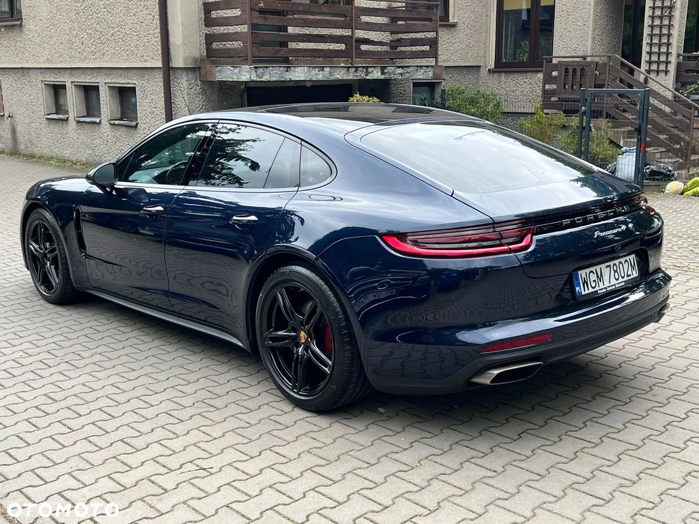 Porsche Panamera 4 - 21