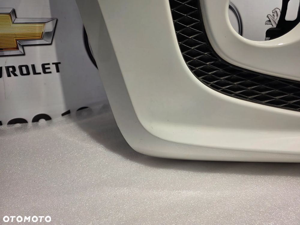 VW UP 11- ZDERZAK PRZEDNI PRZÓD , KOLOR BIAŁY , NA HALOGENY , NR AUKCJUI NZ1516 - 5