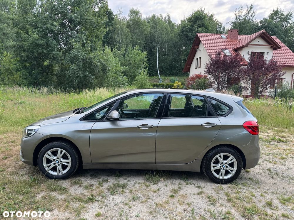 BMW Seria 2 216d Sport Line - 1