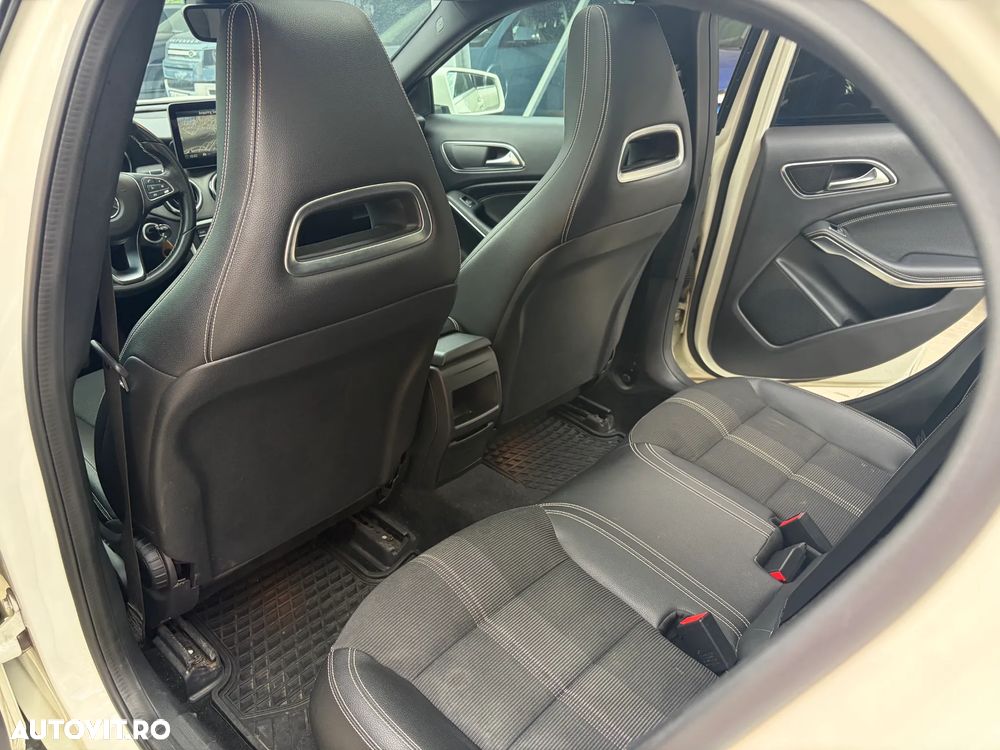 Mercedes-Benz GLA 220 d Aut. - 21