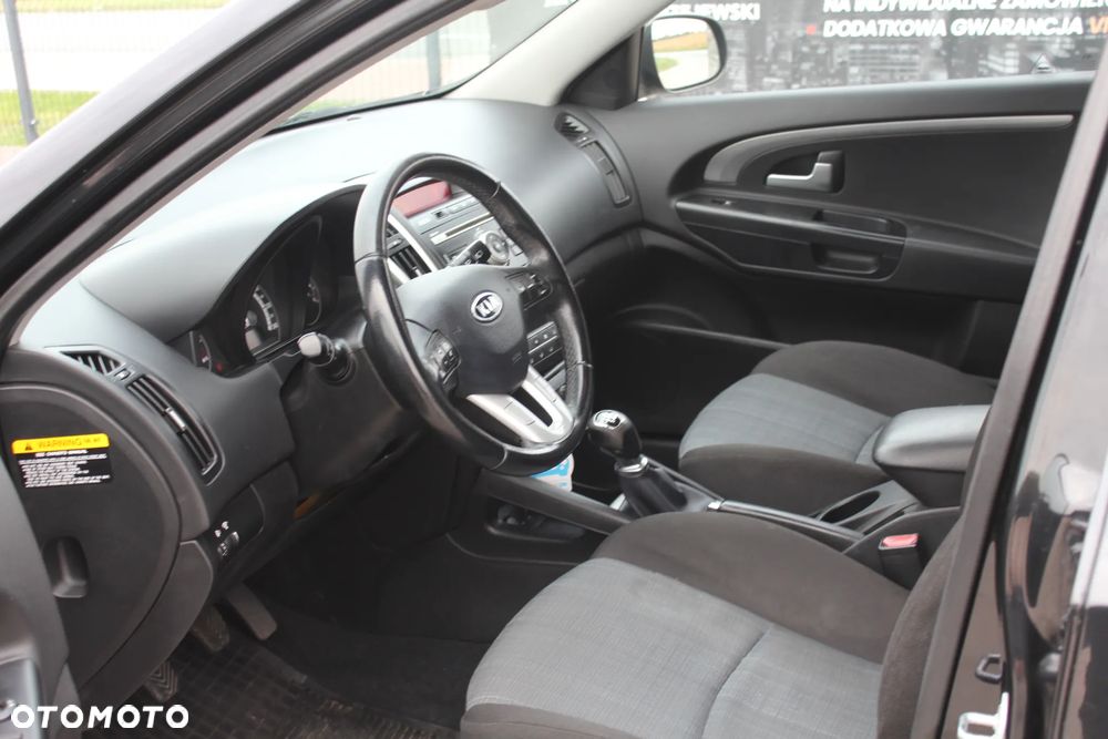Kia Ceed 2.0 CRDi SW Mind - 17
