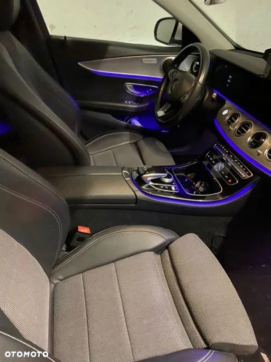 Mercedes-Benz Klasa E 220 d 4-Matic Business Edition 9G-TRONIC - 9