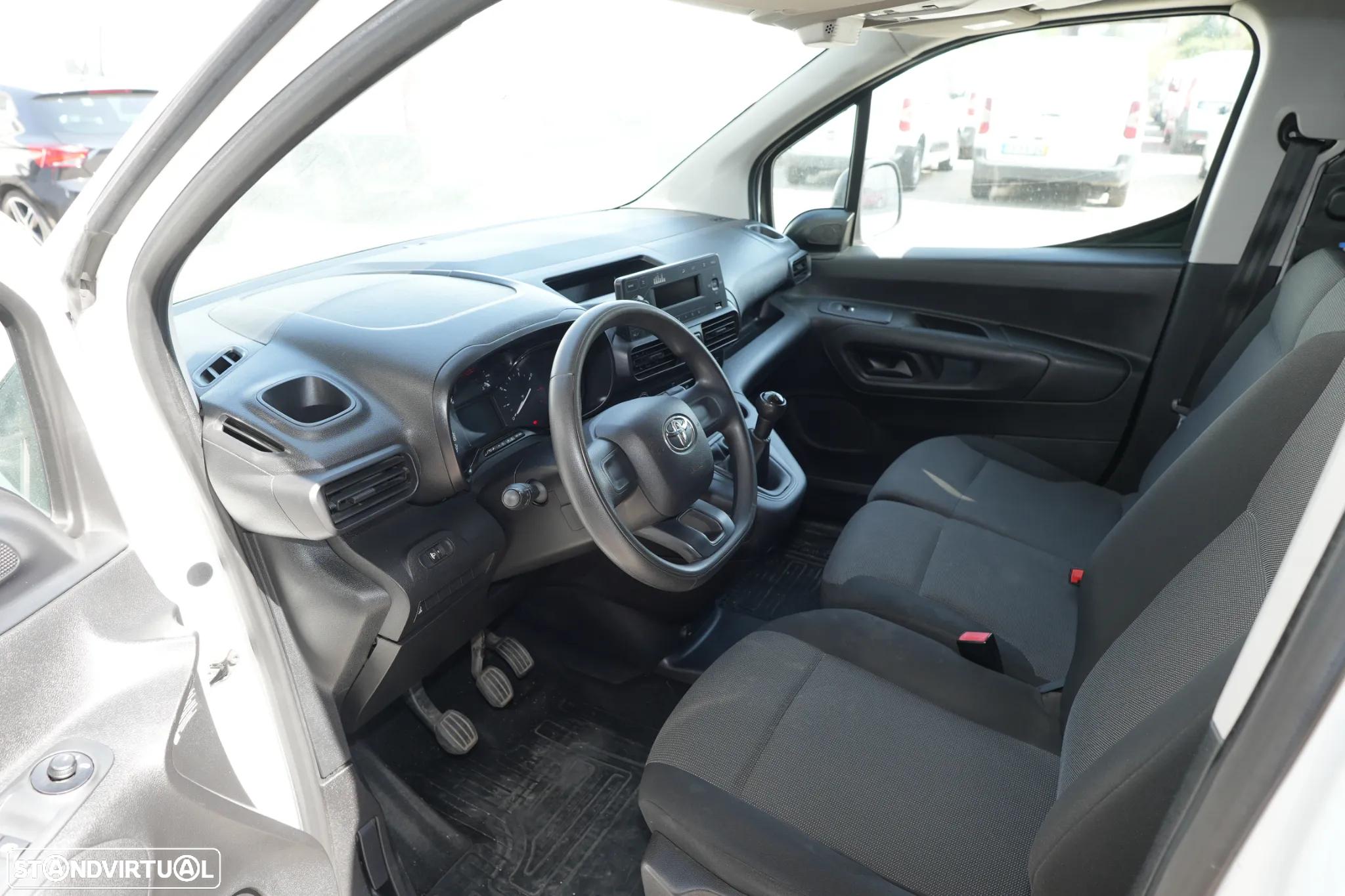 Toyota Proace City 1.5D4D 102cv - 8