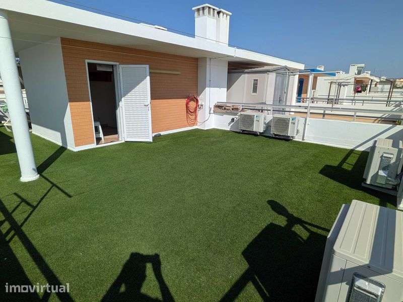 Moradia T4 com vista mar - Grande imagem: 3/12
