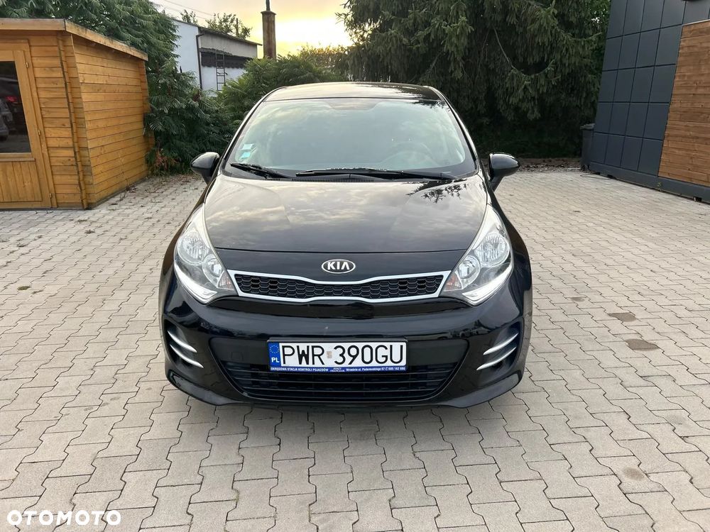 Kia Rio 1.2 L - 16