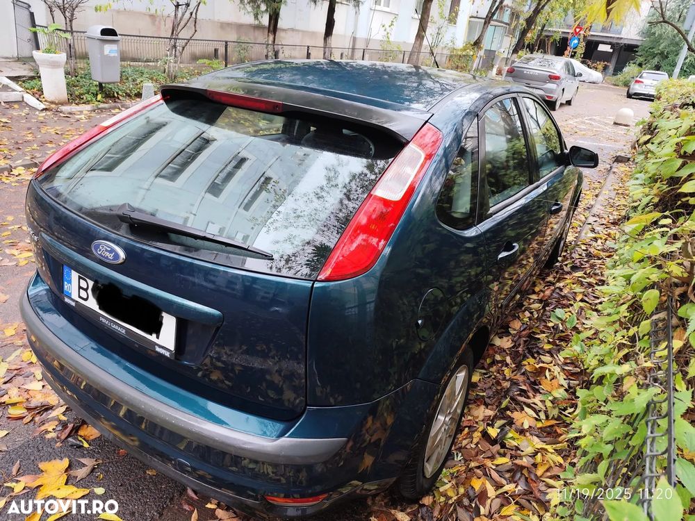 Ford Focus 1.6 Ambiente - 3