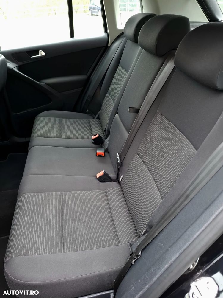 Volkswagen Tiguan 2.0 TDI DPF BlueMotion Technology Exclusive - 12