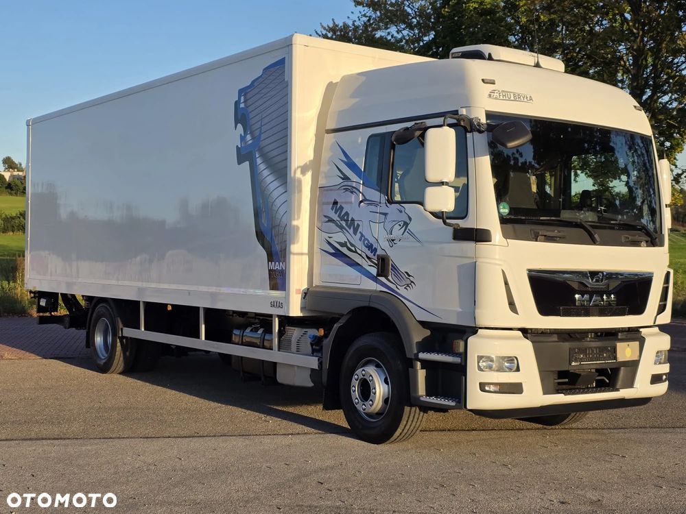 MAN TGM 15.290 / TGL / KONTENER / IZOTERMA / WINDA / KLIMA POSTOJOWA / 2019R / EURO 6 / PEŁEN SERWIS /  8200KG ŁADOWNOŚĆ  / SPROWADZONY / ZADBANY / JAK NOWY /  KSIĄŻKA SERWISOWA / E6 / 18 PALET - 7
