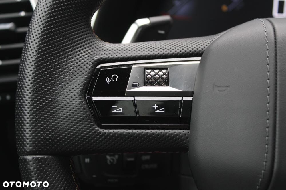 DS Automobiles DS 7 Crossback - 25