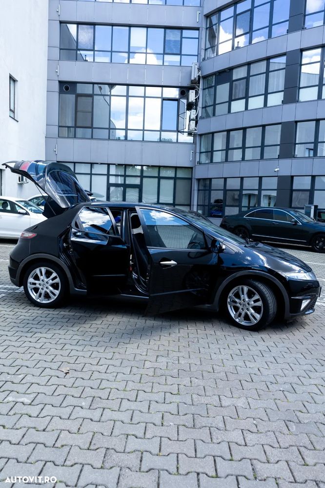 Honda Civic 1.8i-VTEC Executive - 4