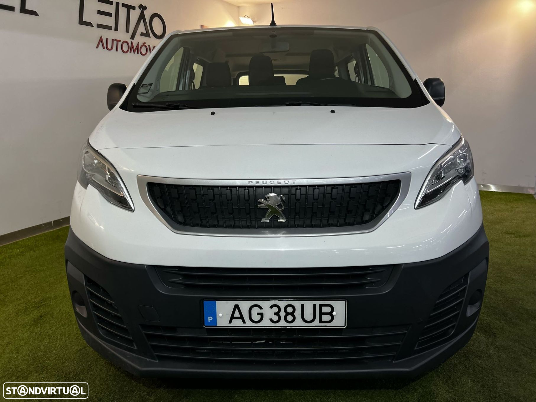 Peugeot Traveller 1.5 BlueHDi L2H1 Active Standard - 2