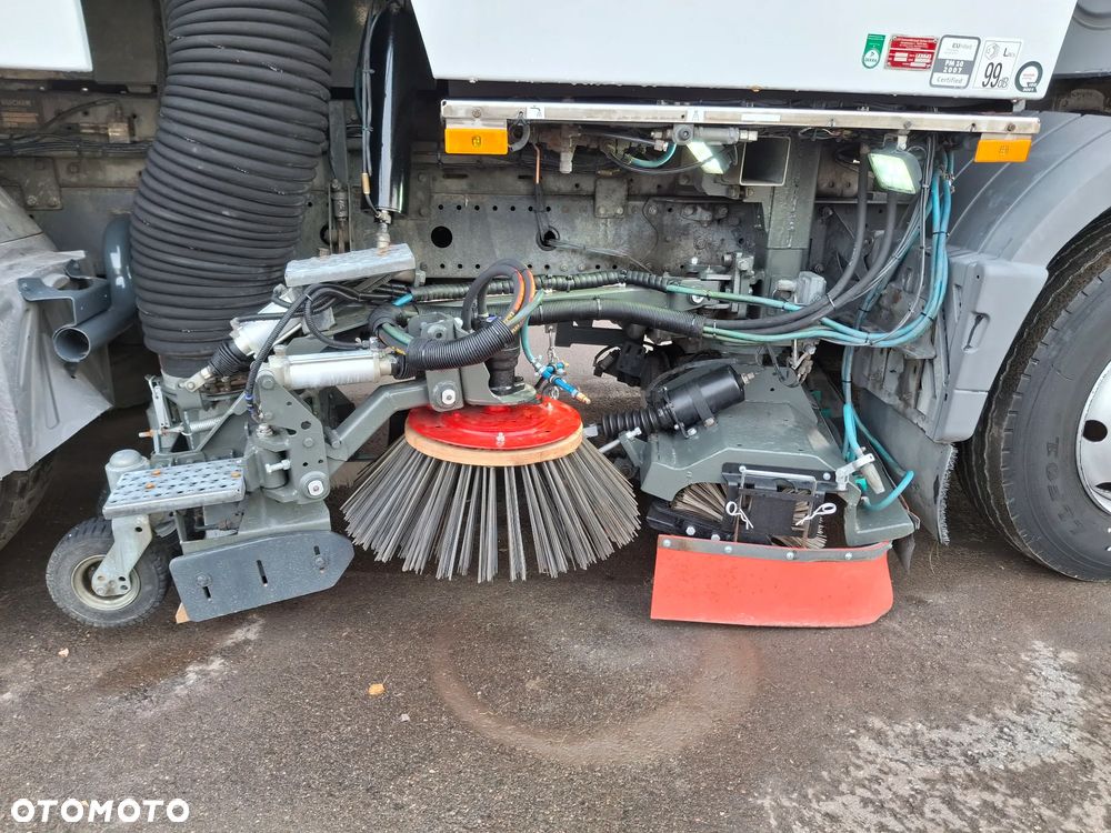 Mercedes-Benz Atego 1524 Zamiatarka BUCHER CityFant 60 2 Silniki Tylna Oś Na Poduszkach Rura Do Liści / Studzienek Zamiatarka Uliczna Sprzątanie Zamiatanie - 4